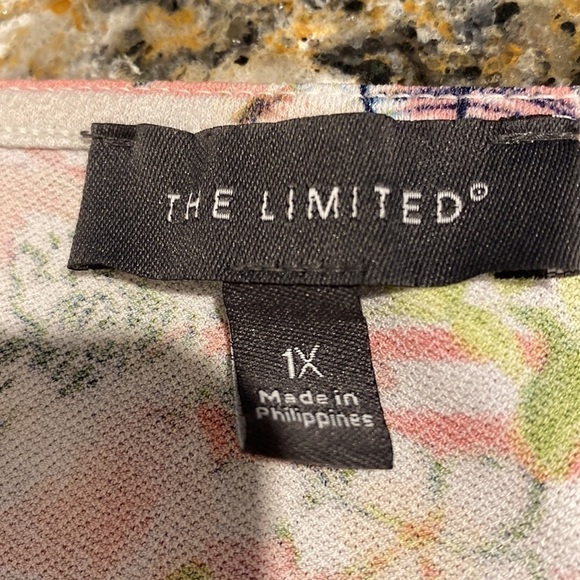 c womens The Limited casual floral short sleeve stretch plus size top 1X - Picture 4 of 5